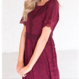 SOLD❤️ Polagram burgundy/maroon lace midi dress